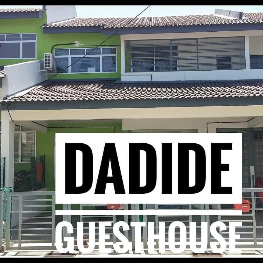 Dadide Guesthouse Alor Gajah Bagian luar foto